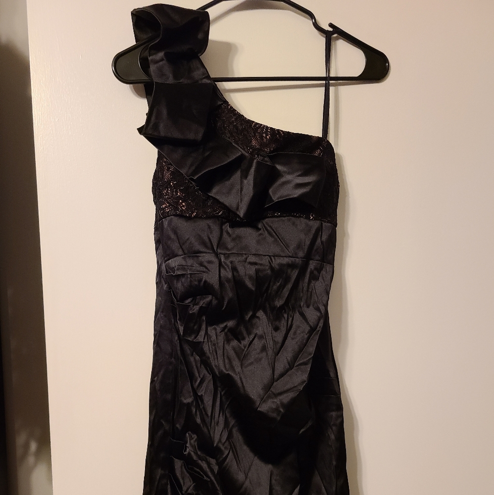 One shoulder cocktail dress